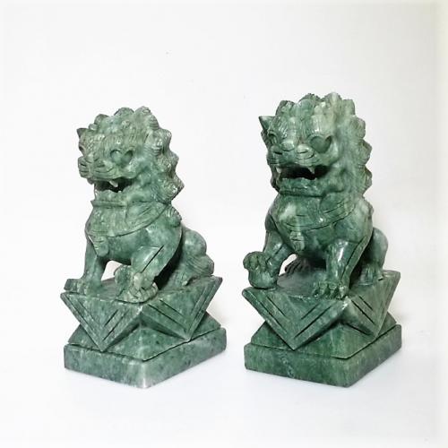 石製 獅子一対の置物(小)